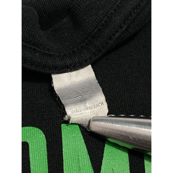 Welcome to Paradise Green Day Guns n Roses Concert Tour Shirt Size Small GnR - Picture 6 of 8